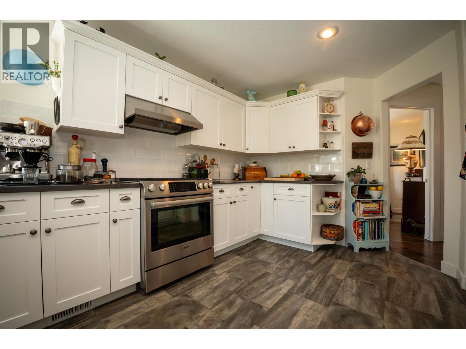 747 CHIMNEY VALLEY ROAD - 27