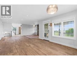 Hall - 31055 Elbow River Drive, Rural Rocky View County, AB T3Z2T9 Photo 12