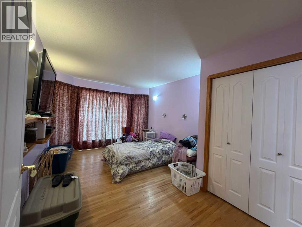 361 Somerset Row Southeast - Photo 9