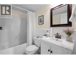 214 2520 Wark St, Victoria, BC V8T5G6 Photo 24