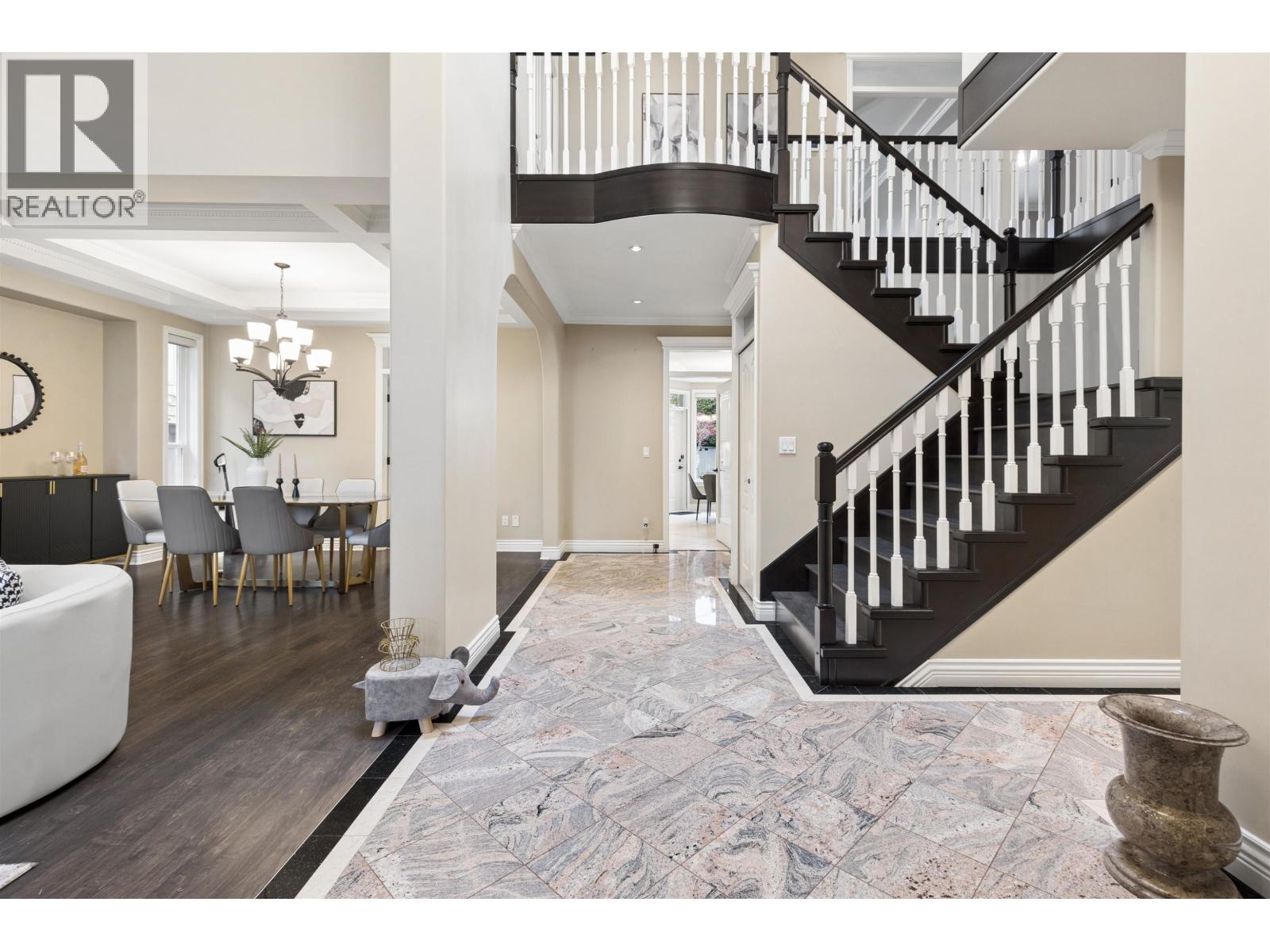 5 Bed, 5 Bath House for Sale in Richmond – 7371 MANNING COURT, Richmond – MLS# R3154514 - Image 15