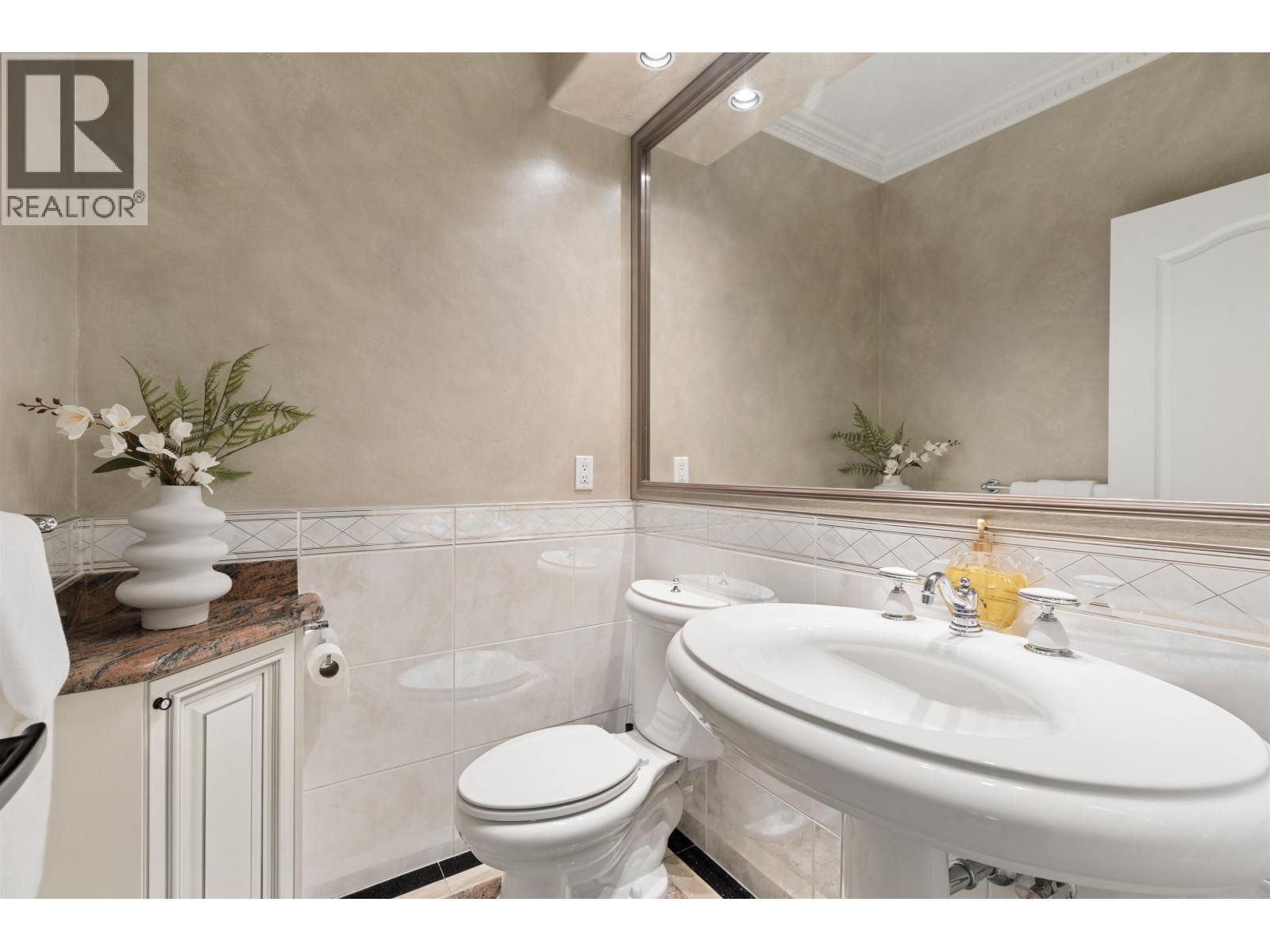 5 Bed, 5 Bath House for Sale in Richmond – 7371 MANNING COURT, Richmond – MLS# R3154514 - Image 20