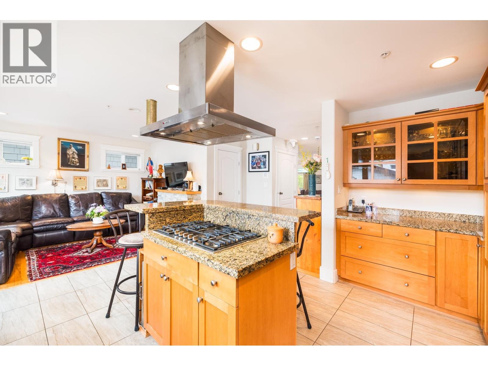 4 Bed, 3 Bath House for Sale in Vancouver – 4337 W 15TH AVENUE, Vancouver – MLS# R3154531 - Image 17