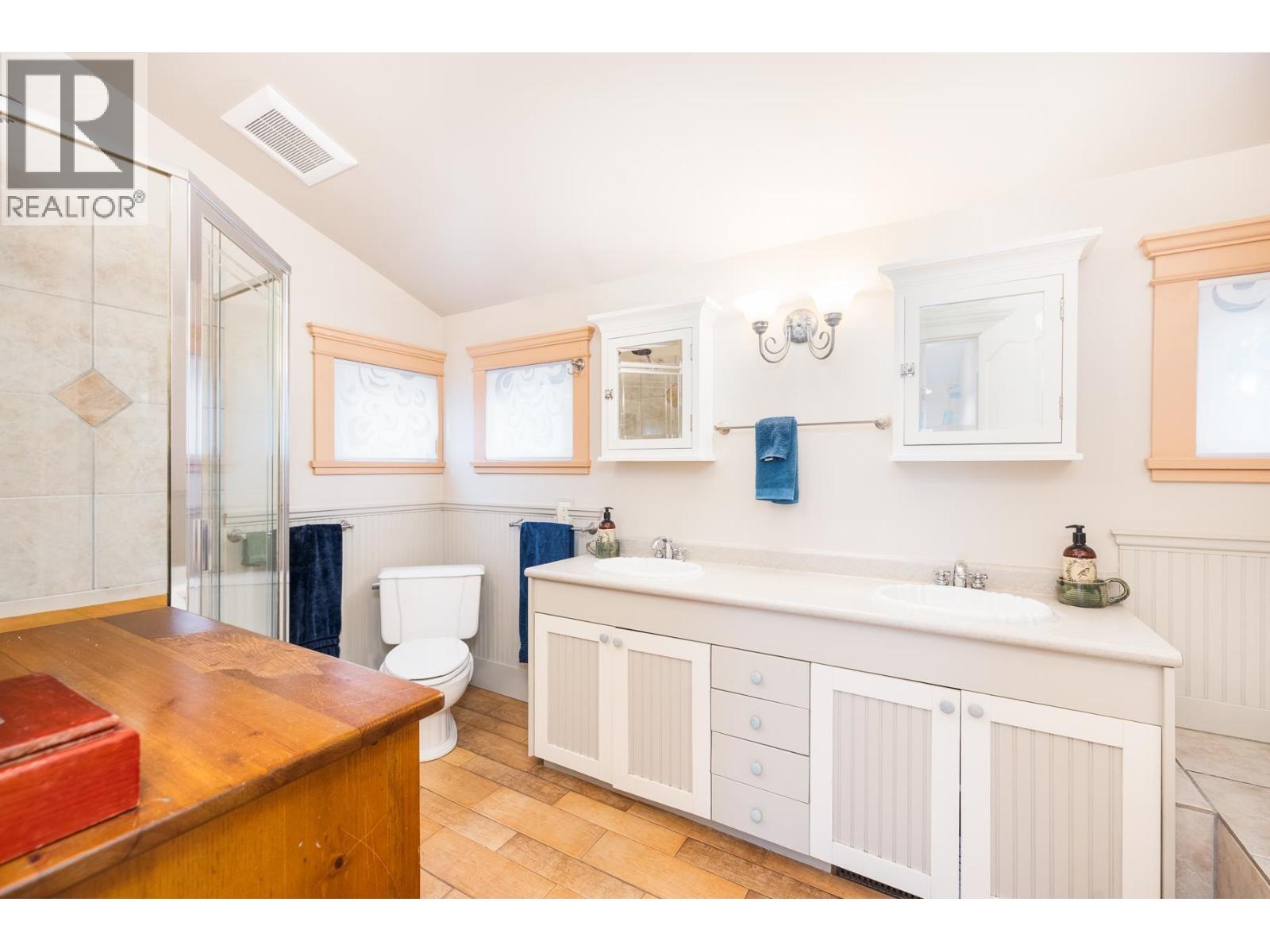 4 Bed, 3 Bath House for Sale in Vancouver – 4337 W 15TH AVENUE, Vancouver – MLS# R3154531 - Image 26