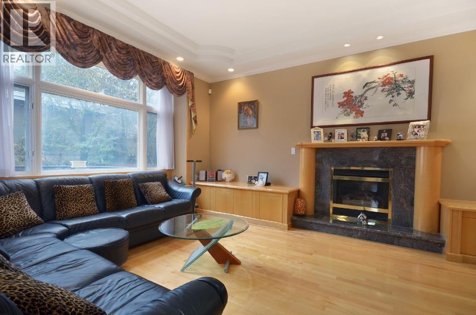 7 Bed, 6 Bath House for Rent in Vancouver – 22xx W 34TH AVENUE, Vancouver – MLS# R3154545 - Image 3