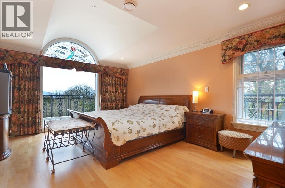 7 Bed, 6 Bath House for Rent in Vancouver – 22xx W 34TH AVENUE, Vancouver – MLS# R3154545 - Image 6
