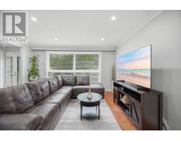 Kitchen - 802 Brimorton Drive, Toronto, ON M1G2S9 Photo 10