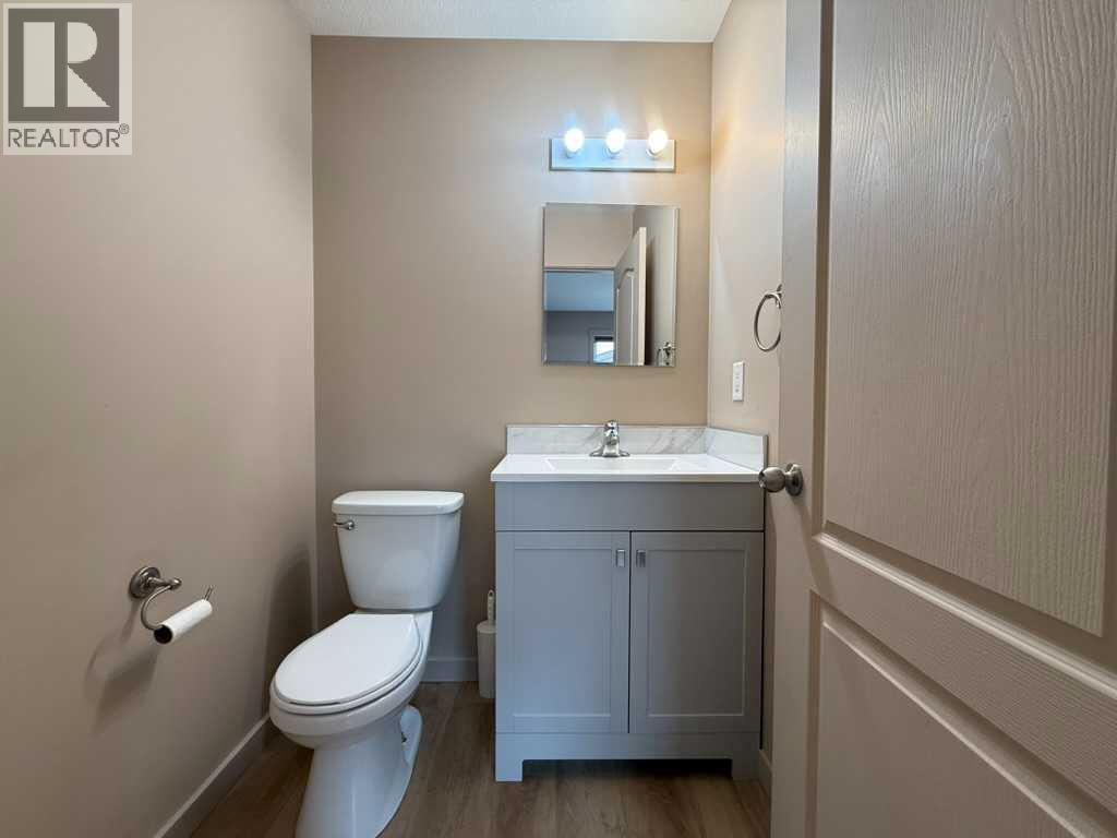 10022 96 Avenue - Image 11