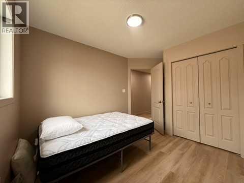 10022 96 Avenue - Image 13