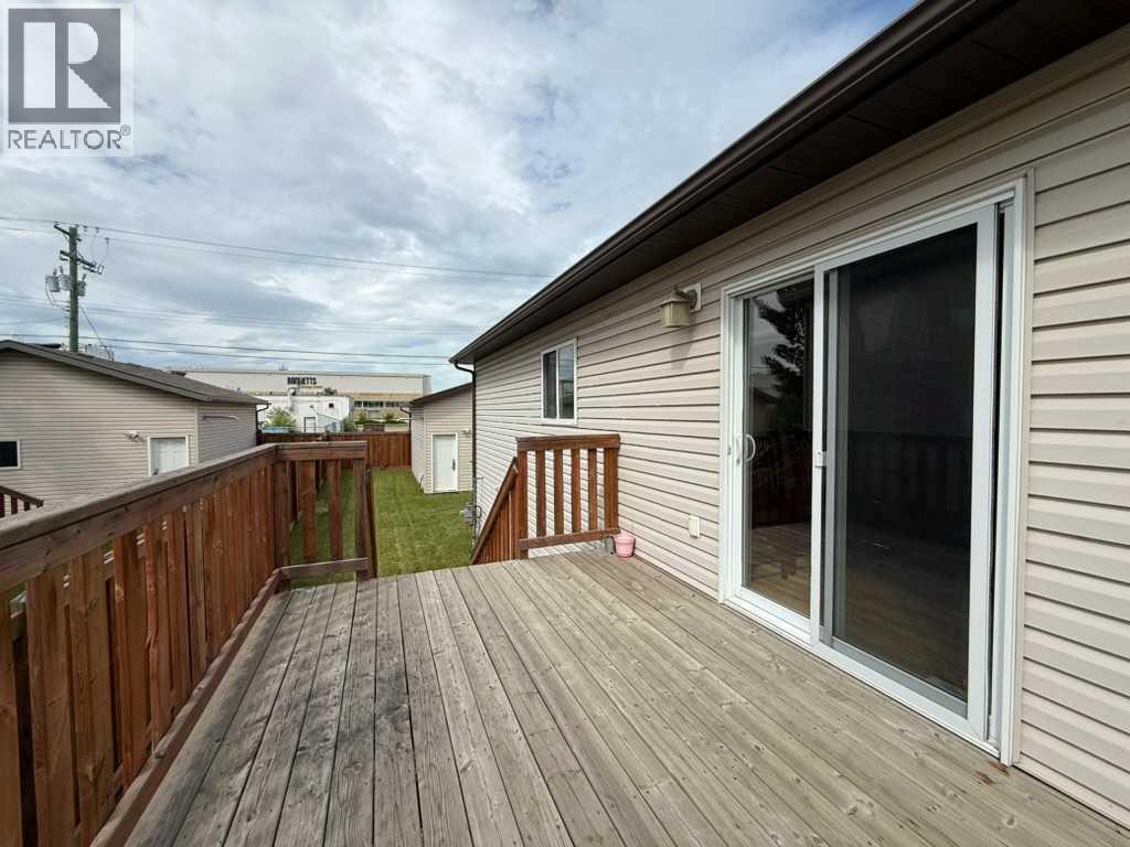10022 96 Avenue - Image 26