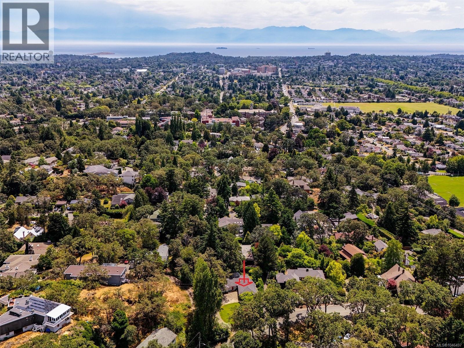  1941 Mayfair Drive, Saanich
