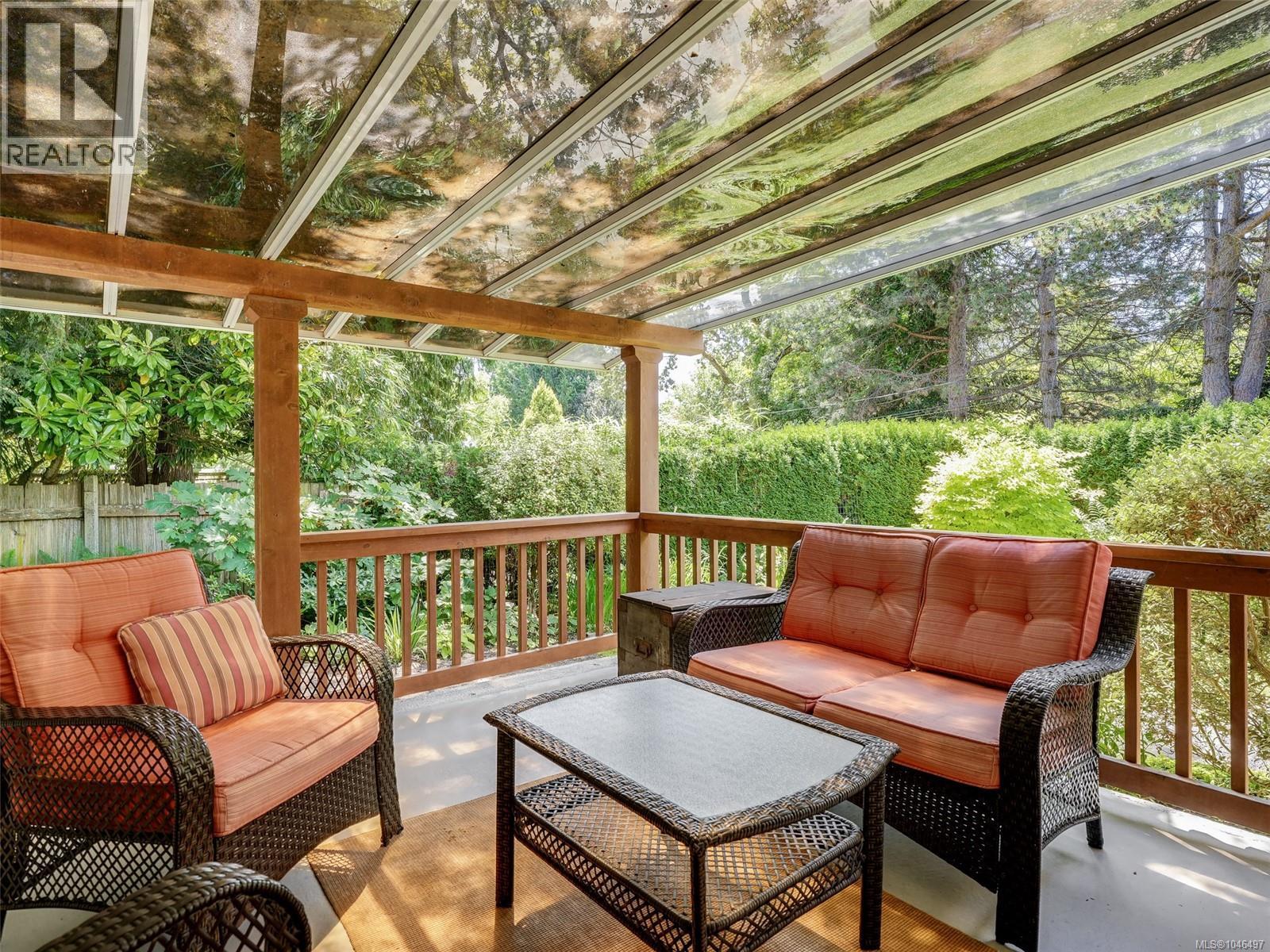  1941 Mayfair Drive, Saanich