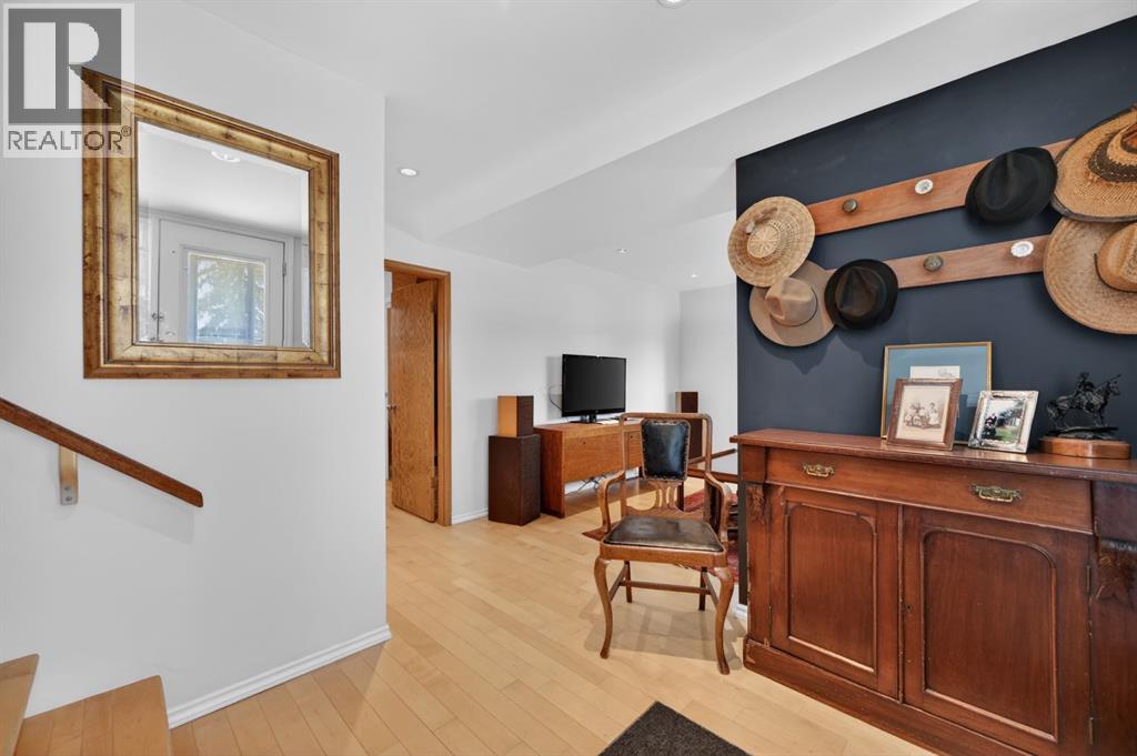 3811 24 Street NW - 6