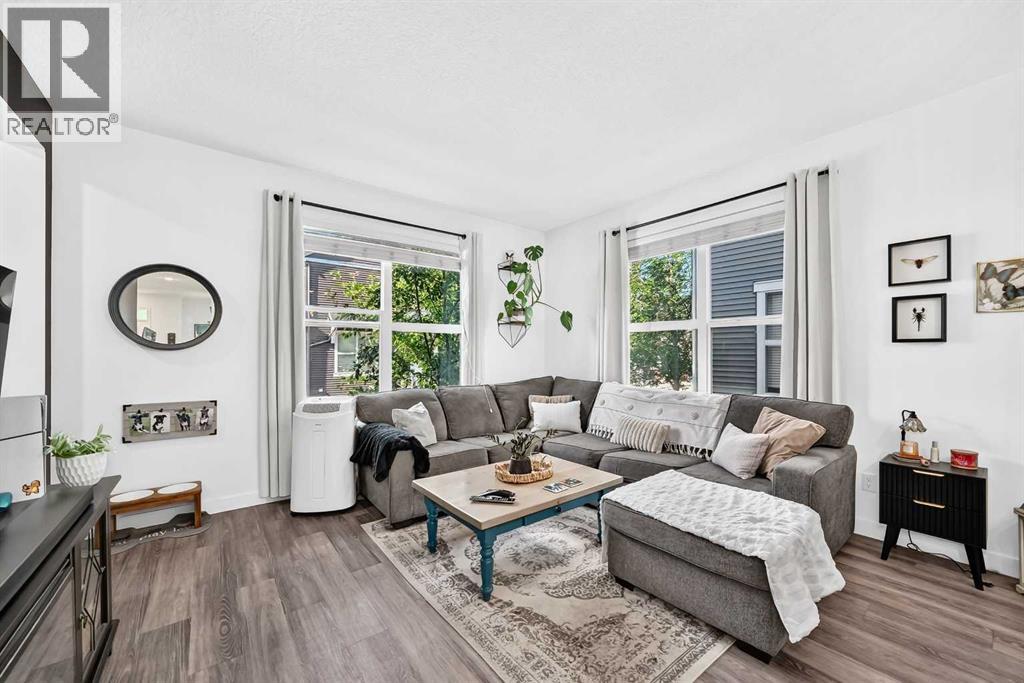 162 Silverado Boulevard SW - 10