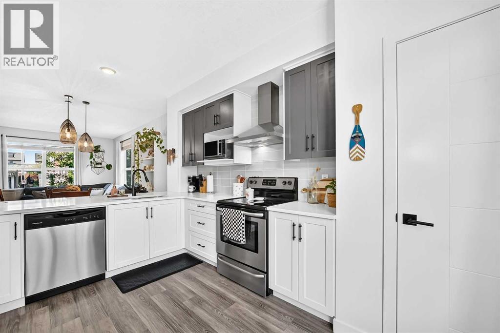 162 Silverado Boulevard SW - 4