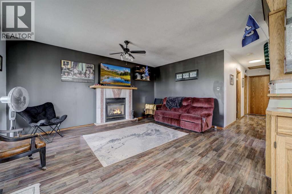 93 4 Avenue - Photo 5