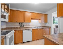 Entrance - 32 1287 Verdier Ave, Central Saanich, BC V8M1H1 Photo 11