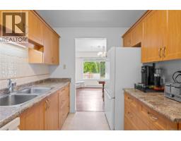 32 1287 Verdier Ave, Central Saanich, BC V8M1H1 Photo 14