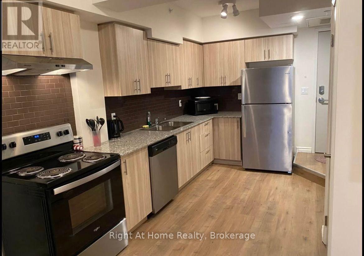 B602 - 275 LARCH STREET — photo 2