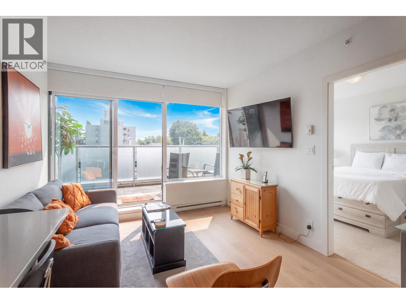 1 Bed, 1 Bath Apartment for Sale in Vancouver – 463 250 E 6 STREET, Vancouver – MLS# R3154541 - Image 2
