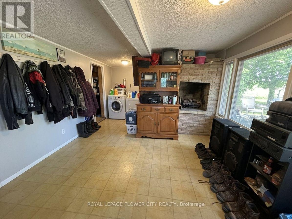 422 MCCLUNG ROAD - 8