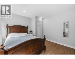 Basement 4225 Evergreen Avenue, West Vancouver, BC V7V1H2 Photo 12