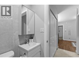 Basement 4225 Evergreen Avenue, West Vancouver, BC V7V1H2 Photo 18