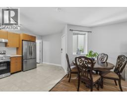 Basement 4225 Evergreen Avenue, West Vancouver, BC V7V1H2 Photo 9