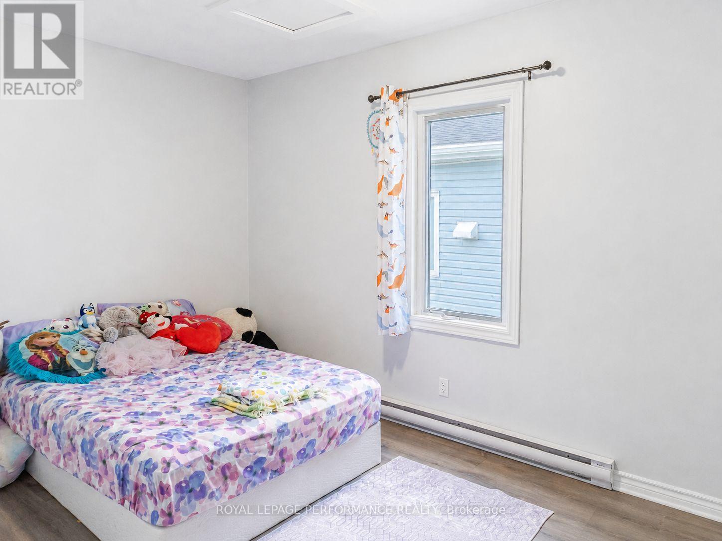 279 CATHERINE STREET - Image 10