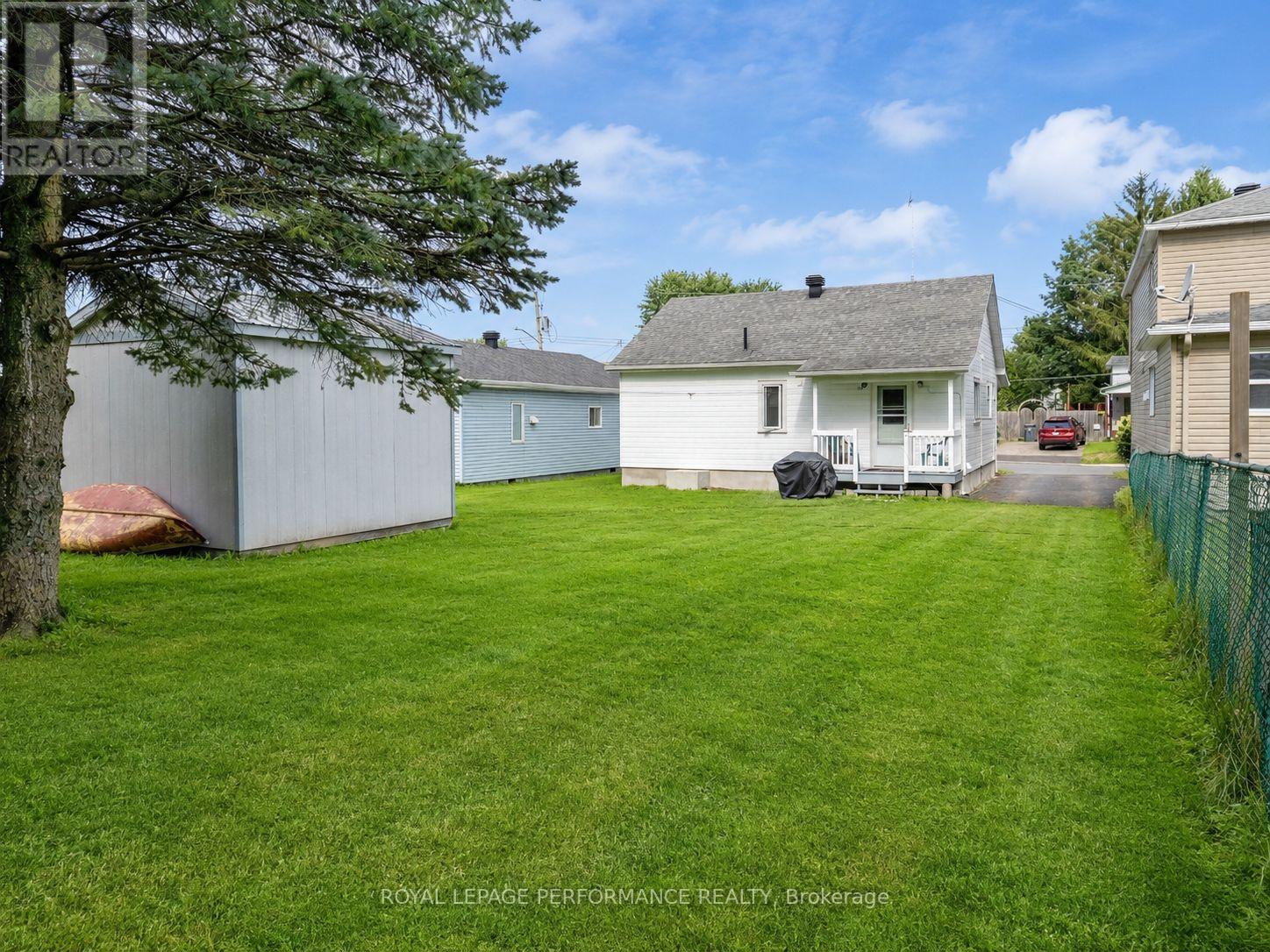 279 CATHERINE STREET - Image 19