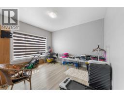 4pc Bathroom - 75 Homestead Park Ne, Calgary, AB T3J2K7 Photo 9