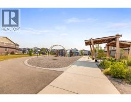 2pc Bathroom - 75 Homestead Park Ne, Calgary, AB T3J2K7 Photo 6