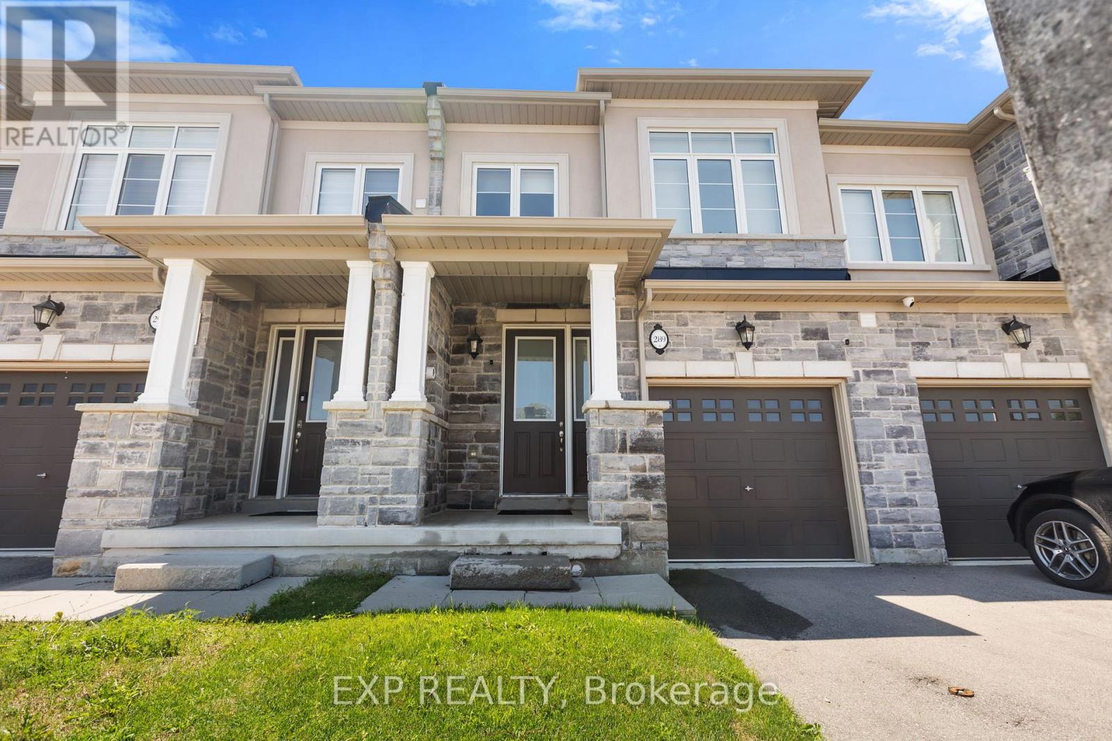 289 RAYMOND ROAD, Hamilton (Ancaster) — photo 2