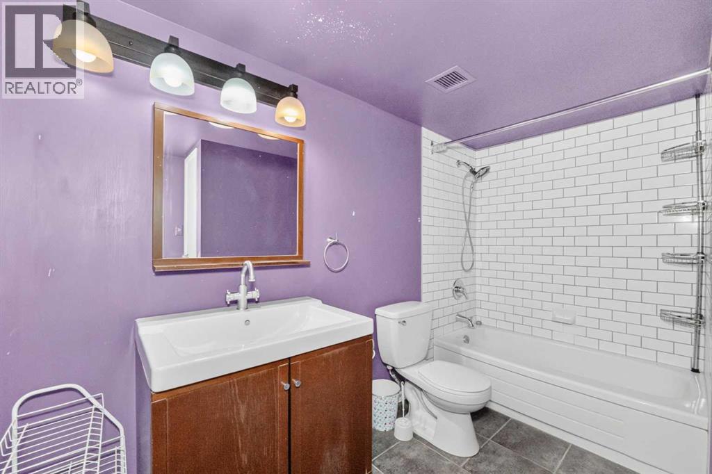 #9106 315 Southampton Drive SW - 28