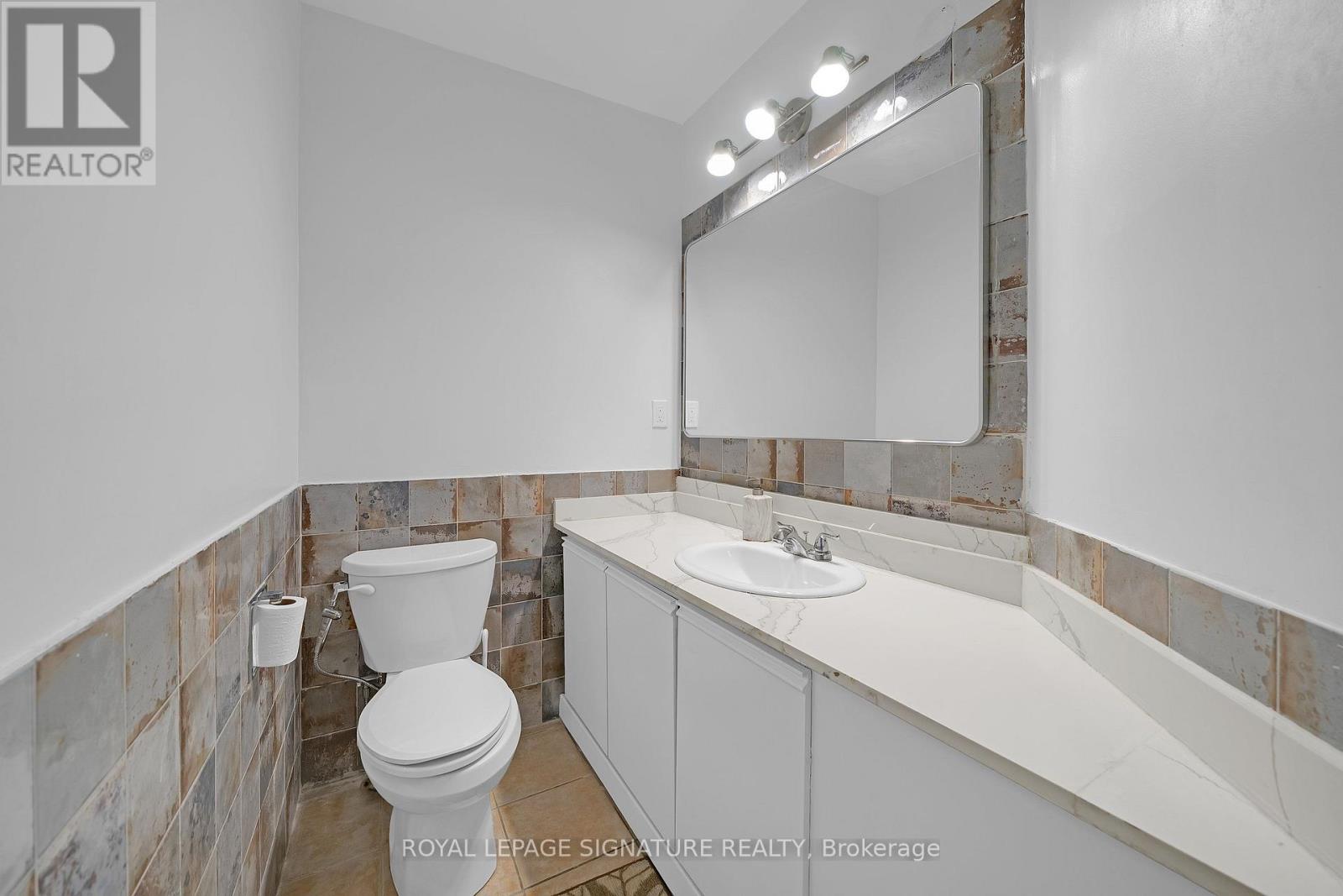 107 ROXBOROUGH LANE - 34