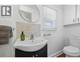 7424 Lakeshore Road, Lambton Shores, ON N0N1J3 Photo 20
