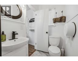 7424 Lakeshore Road, Lambton Shores, ON N0N1J3 Photo 29