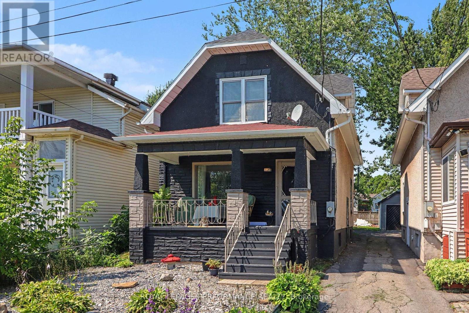 1304 MONTREAL ROAD - 1