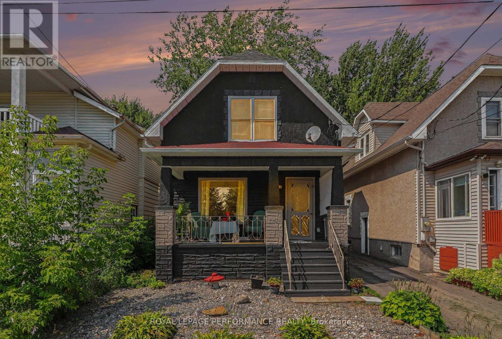 1304 MONTREAL ROAD - 2