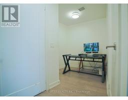 1101 - 10 York Street, Toronto, ON M5J0E1 Photo 9