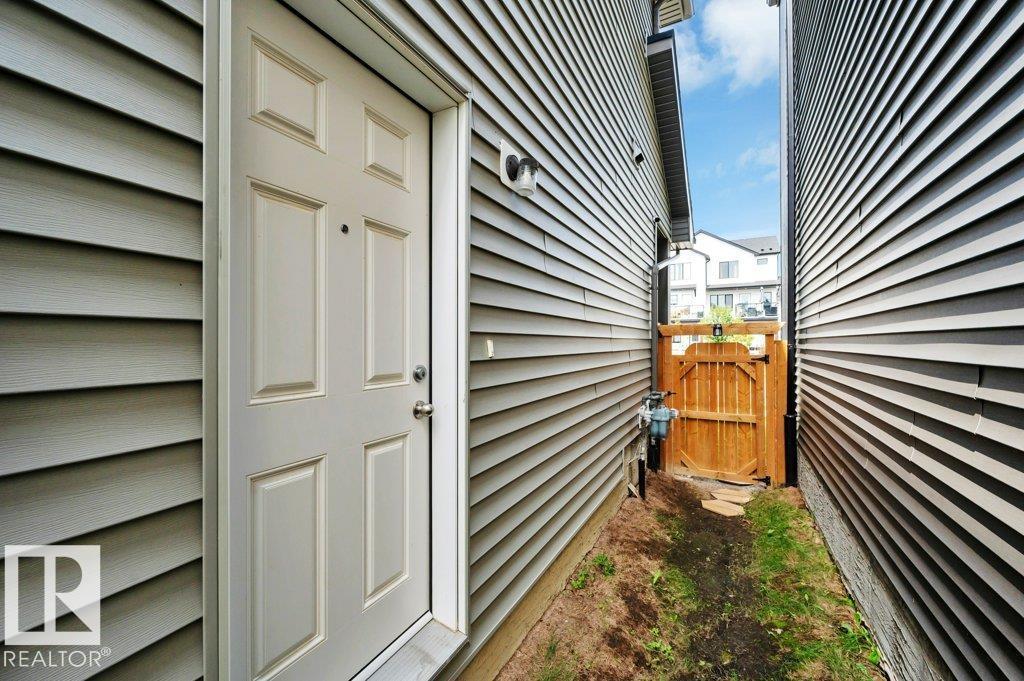 19303 27 Avenue NW - Photo 44