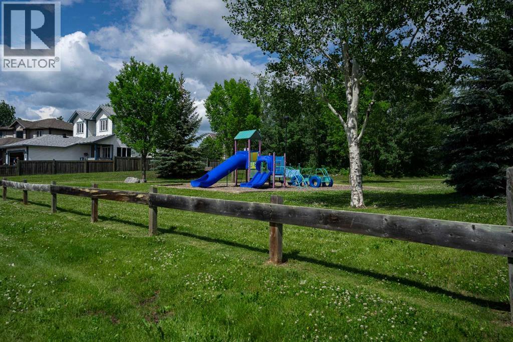 213 Parry Crescent - 40
