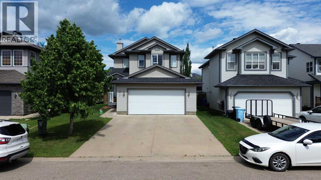 213 Parry Crescent - 2