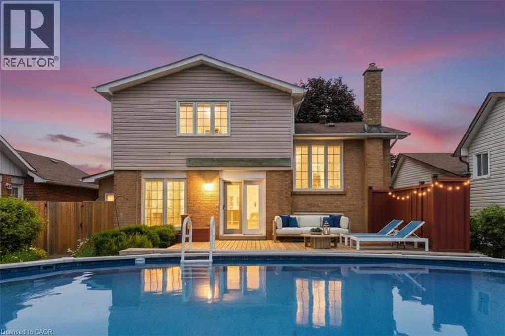 37 BLACKTHORN Lane - 32