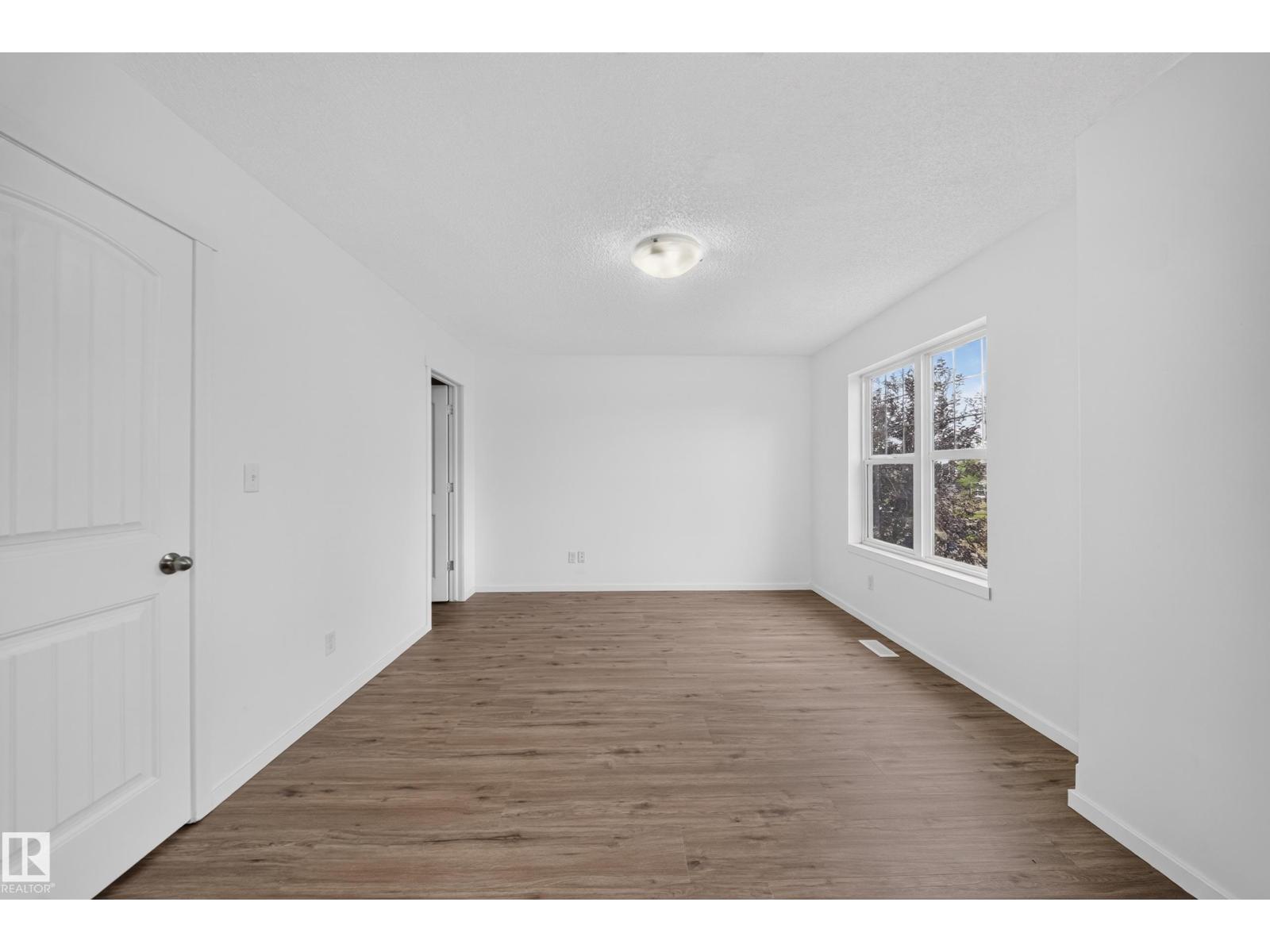 2115 32 ST NW - Image 21