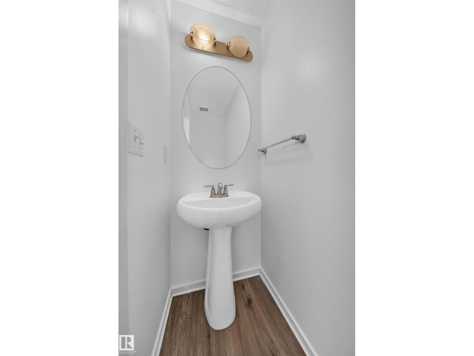 2115 32 ST NW - 35