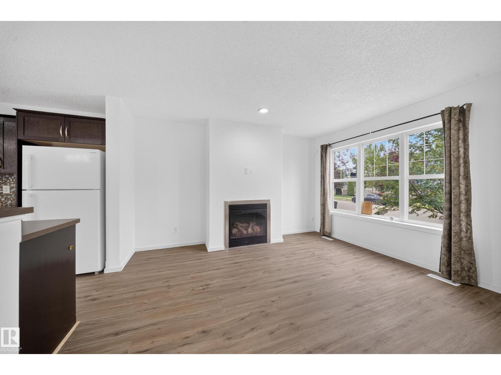 2115 32 ST NW - 9