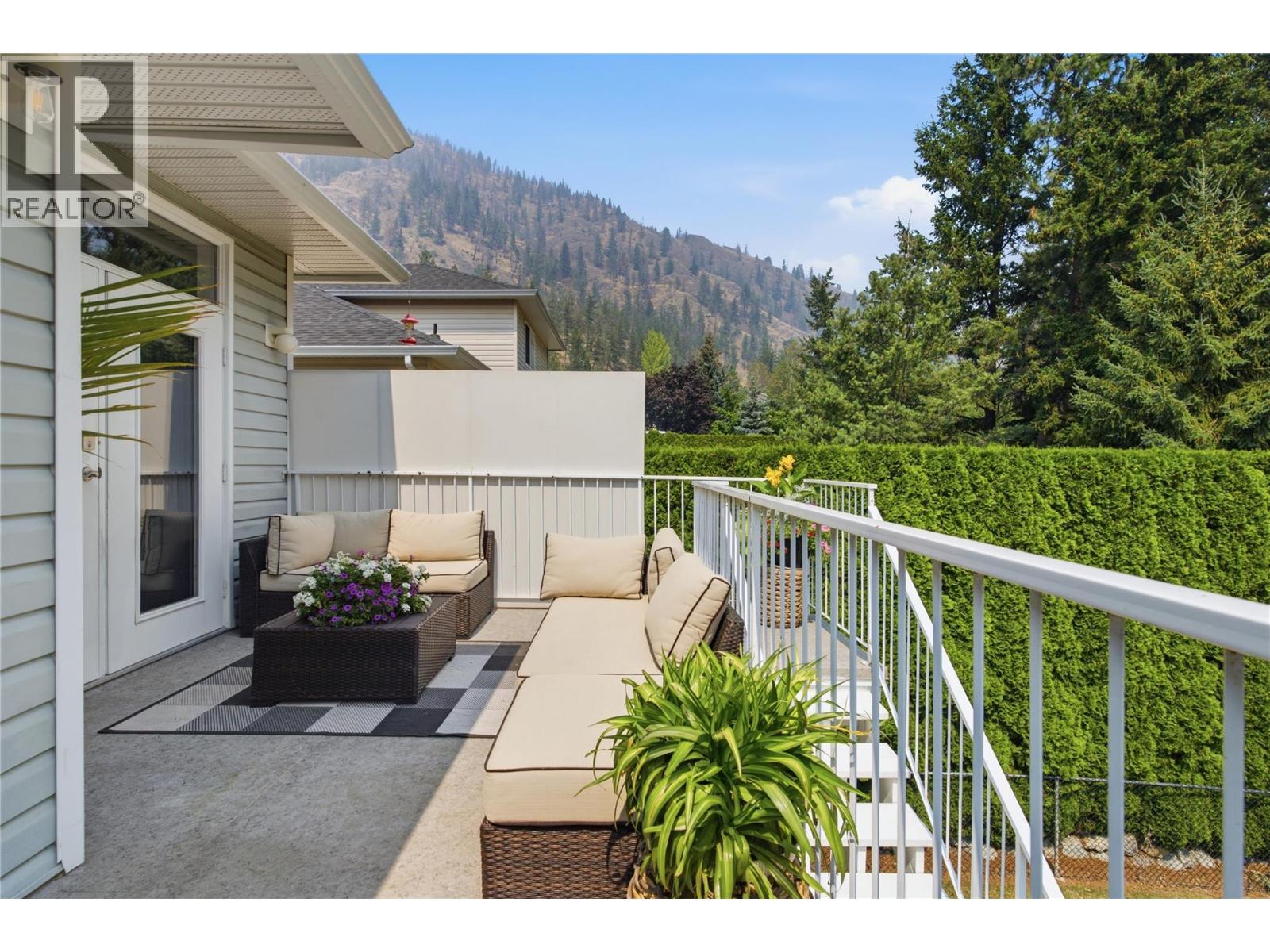  2142 Shannon Woods Way, West Kelowna