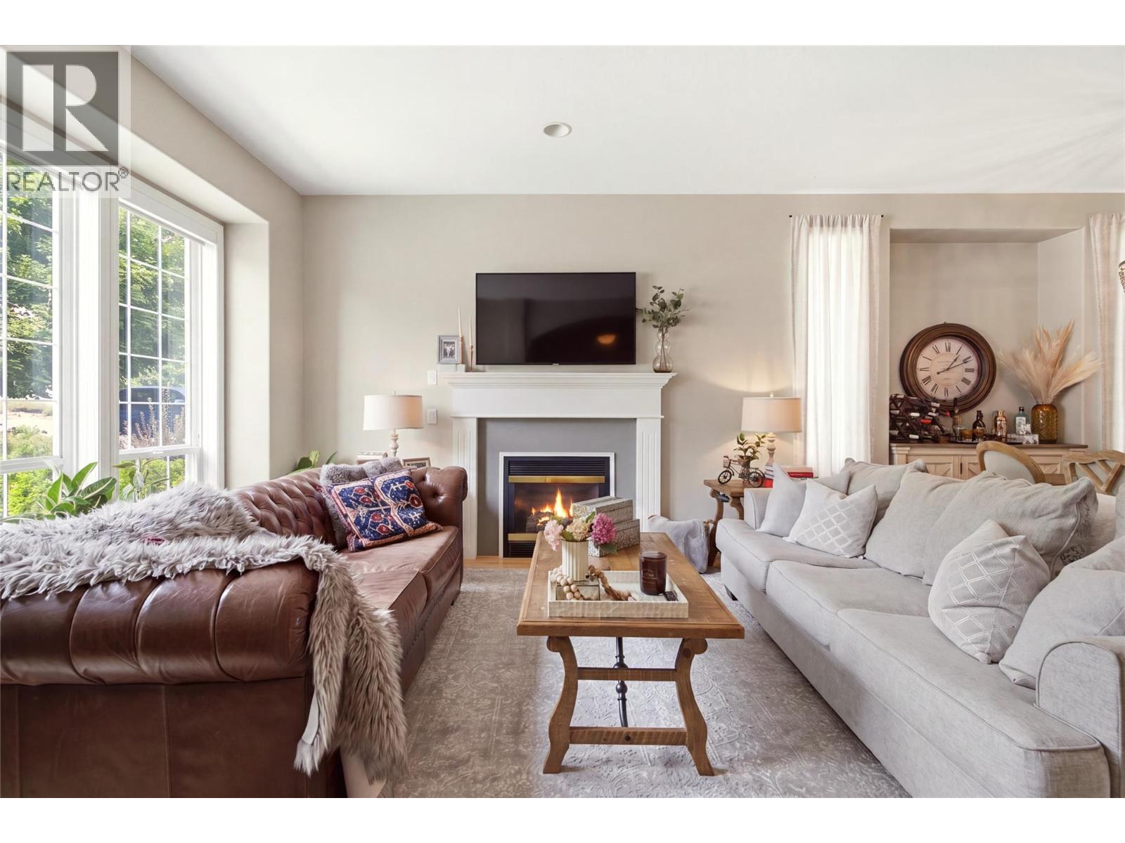  2142 Shannon Woods Way, West Kelowna