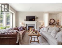 4pc Ensuite bath - 2142 Shannon Woods Way, West Kelowna, BC V4T2R5 Photo 7